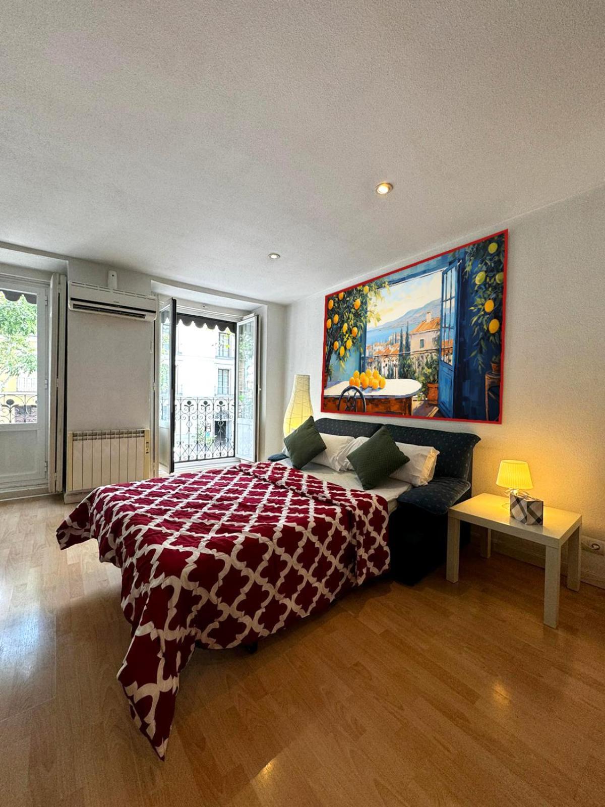 Prado Atocha Apartaments Мадрид Экстерьер фото